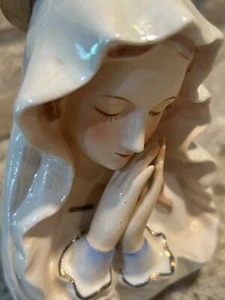 Vintage Keramik Kerzenhalter Jungfrau Maria religiös betend Glanzgeschirr 5 Zoll - Bild 1 von 9