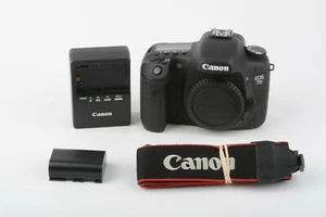MINT- CANON EOS 7D 18MP DSLR BODY, BATT, CHARGER, STRAP, ONLY 14,252 ACTS, NICE! - Picture 1 of 8
