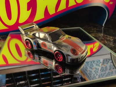 Hot Wheels Replay the Classics 80th Series Zamac Porsche 935 2025 - Imagem 1 de 3