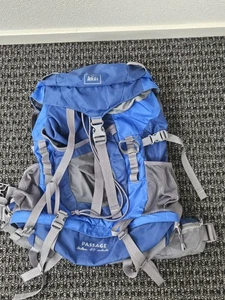 REI Passage 40 Wander Mukti Tagesrucksack Camping Wandern Jugend 40L blau  - Bild 1 von 15