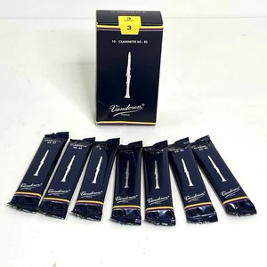 Vandoren CR103 Traditional Bb Clarinet Reeds, Strength 3, Box of 7 - SEALED - Picture 1 of 4
