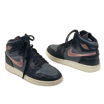 耐克 Air Jordan 1 Retro High BG 尺码 6.5Y 黑色/金属粉色 705300-006 鞋 — 第 1/4 张图片