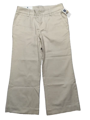 GAP Modern Fit Capri Junior Size 1 Khaki Cotton Capri Pants NEW - Image 1 of 4