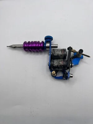 紫色和蓝色纹身枪 (1) — 第 1/4 张图片