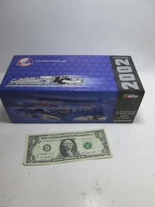 New -  Action 2002 Jeff Gordon #24 Dupont Motorsports Nascar Stock Car 1:24 - Picture 1 of 4