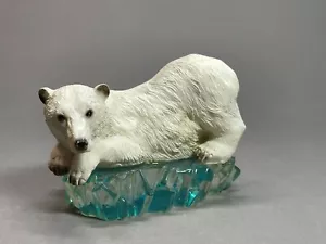 Vintage Resin Polar Bear on Ice Block Sculpture. - Picture 1 of 14