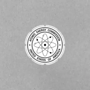 Etiqueta engomada de sello de la Comisión de Energía Atómica de EE. UU. | Calcomanía de vinilo nuclear de ciencia física - Imagen 1 de 1