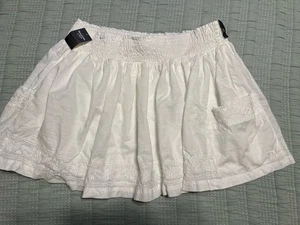 Neu aus altem Lagerbestand Abercrombie & Fitch Rock weiß fließend Y2K Blumenstickerei L - Bild 1 von 6