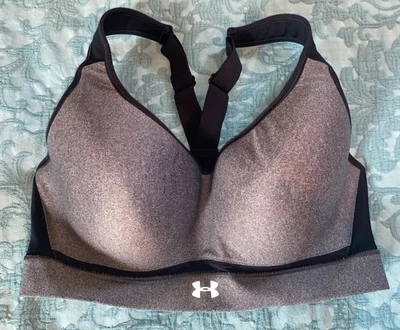 Under Armour 灰色和黑色钢圈运动文胸 尺寸 36D — 第 1/4 张图片