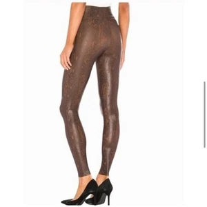 Leggings para mujer Spanx marrón estampado de serpiente imitación cuero talla pequeña - Imagen 1 de 7