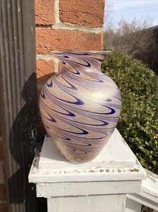 Iridescent Pulled Feathers Vase, Iridescent purple-Blue With Pontil - Picture 1 of 12