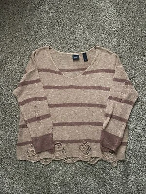 Suéter de gran tamaño con hebilla Daytrip desgastado talla mediana rubor rayas Foto 1 de 2