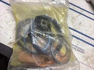 John Deere AR 105312 Hydraulic Cylinder Seal Kit, Nos  - Picture 1 of 3