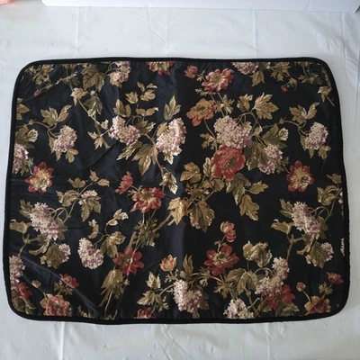 Waverly HARBOR SQUARE One STANDARD Negro Floral Terciopelo Borde 20x26 Foto 1 de 4