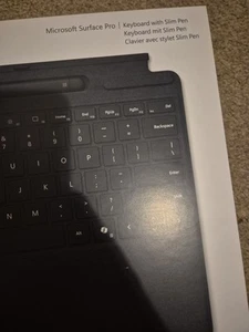 Lot de 2 x1 MICROSOFT Surface Pro Typecover et Surface Slim Pen - Noir Alcantara - Photo 1/2