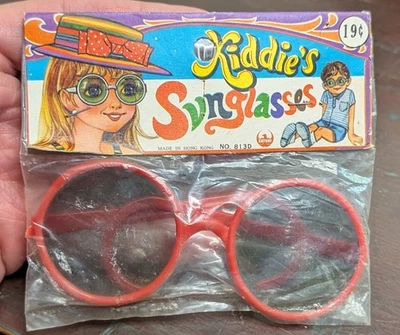 Gafas de sol vintage de plástico para niños de novedad, selladas de fábrica, era de los 70  Foto 1 de 4