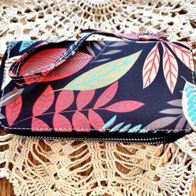 NEW Wallet Double Zipper Wristlet Unbranded Large Capacity Phone Clutch.Stunning - Image 1 of 4