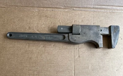 Llave mono Ampco aluminio bronce W-1150 Foto 1 de 4