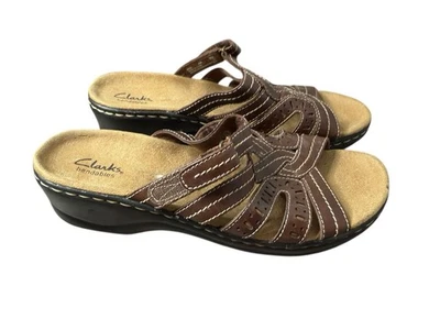 Clarks Bendables Women’s Size 10 brown Leather Sandals Comfort Slides 60236 - Image 1 of 4