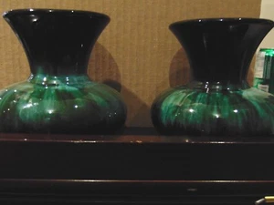  2 Blue Mountain Vases H5" Base 4"Top@4" width 5" - Picture 1 of 3