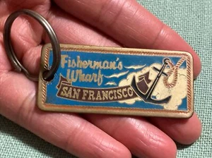 VTG NOSTALGIC Enamel Fisherman’s Wharf SAN FRANCISCO CALIFORNIA 1982 Keyring - Picture 1 of 11