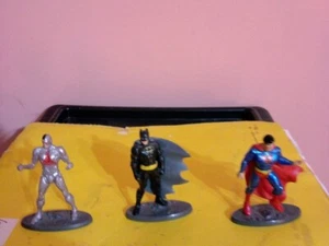 2,5 Inch Mini DC Figuren - Bild 1 von 3