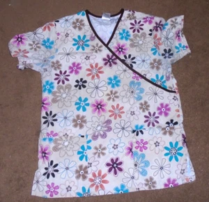 Geometric Flowers Scrub Uniform Top Ladies S Small - Picture 1 of 2