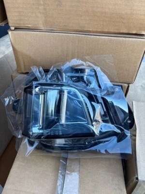 Lâmpada lateral Cadillac XTS LH 2018-2019 ASM luz de circulação diurna GM OEM 23350721 - Imagem 1 de 3