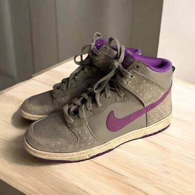Zapatillas altas ajustadas Nike Dunk para mujer talla 8 gris púrpura Gorpcore Foto 1 de 4