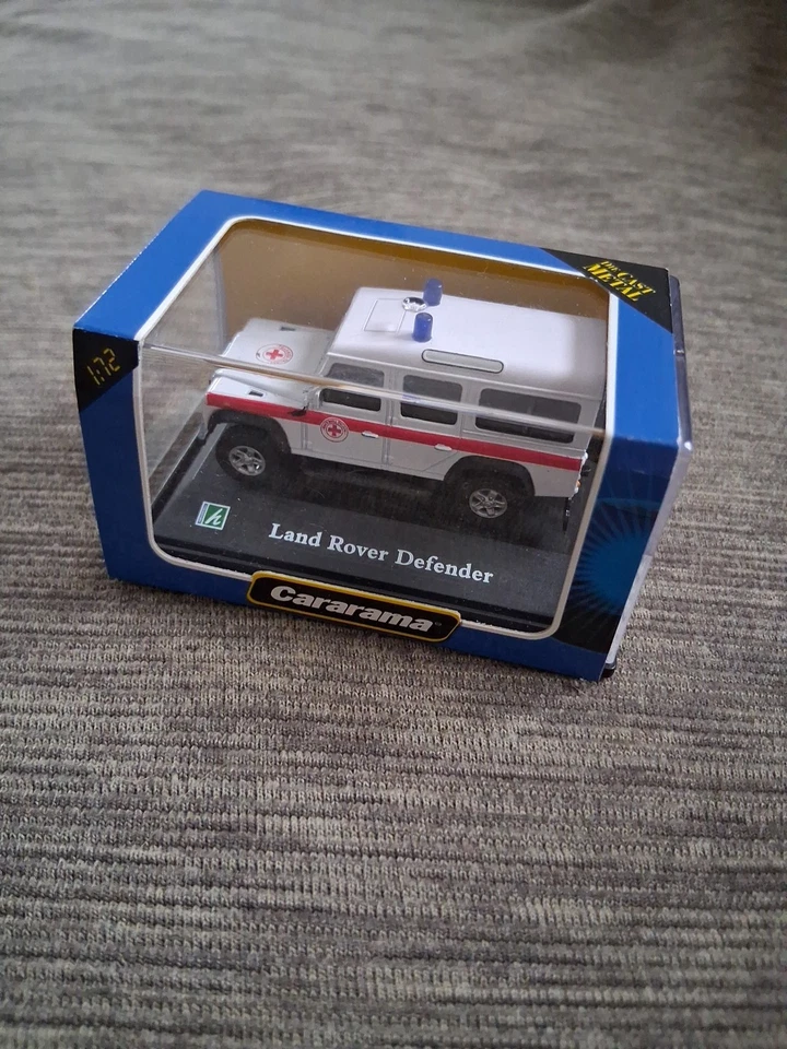 Modellino CARARAMA Land Rover Ambulanza Scala 1:72 - Immagine 1 di 2