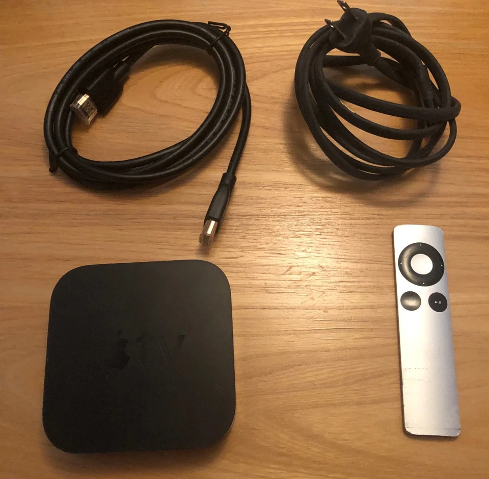 Apple TV (3rd Generation) A1427 HD Media Streamer -- Bundle.- Fully Functional - Image 1 of 4