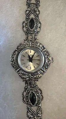 Винтажные альтовые кварцевые часы с марказитом серебристые черные камни стиль ар-деко - Изображение 1 из 4