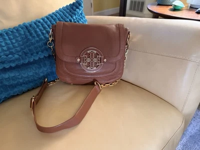 Tory Burch Amanda All Leather Tan Brown Chain Crossbody Purse Bag - Image 1 of 4