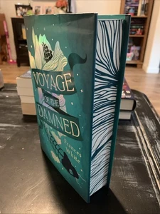 Voyage Of The Damned by Frances White (Illumicrate Exclusive Signed Edition) - Foto 1 di 14