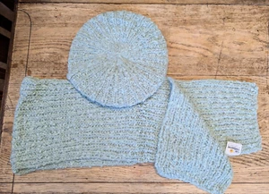 LIZ CLAIBORNE VTG 80s KNIT SCARF & BERET Women's Seafoam Green Acrylic Blend EUC - Picture 1 of 7