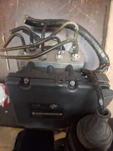 1999 - 2000 BMW E36 Z3 323I ABS Anti-Lock Brake Pump Assembly ID 34516750536 OEM - Picture 1 of 3