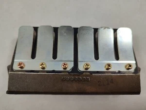 5000323  0332266  REED BOX Assy (Price for one)  EVINRUDE  200-250 HP  1999-2005 - Picture 1 of 12