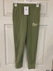 NWT Nike Girls Green Sweatpants Slim Fit Joggers, Size M - Picture 1 of 4