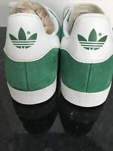 ADIDAS ORIGINALS GAZELLE Mens Shoes Size 9!GREEN SUEDE White Stripes BB5477