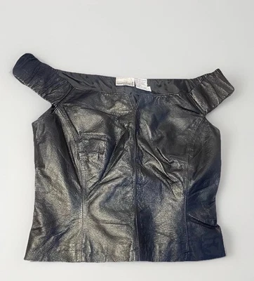 Top de cuero Newport News de colección con hombros descubiertos talla 4 motociclista Whimsigoth Foto 1 de 4