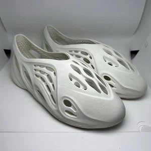 Taglia 11 - Yeezy Foam RNNR Sabbia - Foto 1 di 5