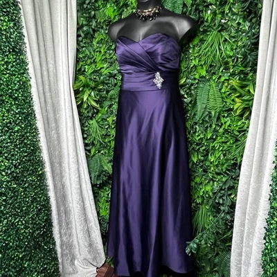 Платье Alfred Angelo 16 Вт фиолетовое атласное платье без бретелек подружка невесты выпускное официальное 3363 - Изображение 1 из 4