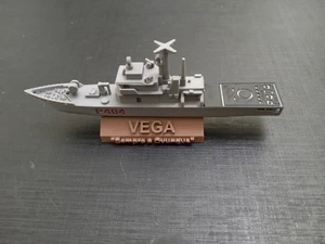 Modello Nave Marina Militare Vega 1:650  - Foto 1 di 4