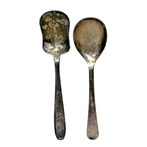 Lot of 2 Vintage Sheffield England Silverplate Sugar Spoons - Picture 1 of 24