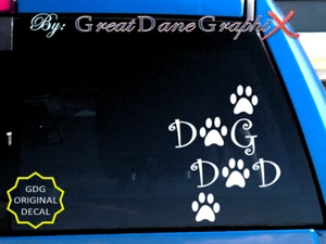 DOG DAD Paw Prints #1 - Calcomanía de vinilo - Elección de color - ALTA CALIDAD - Imagen 1 de 2