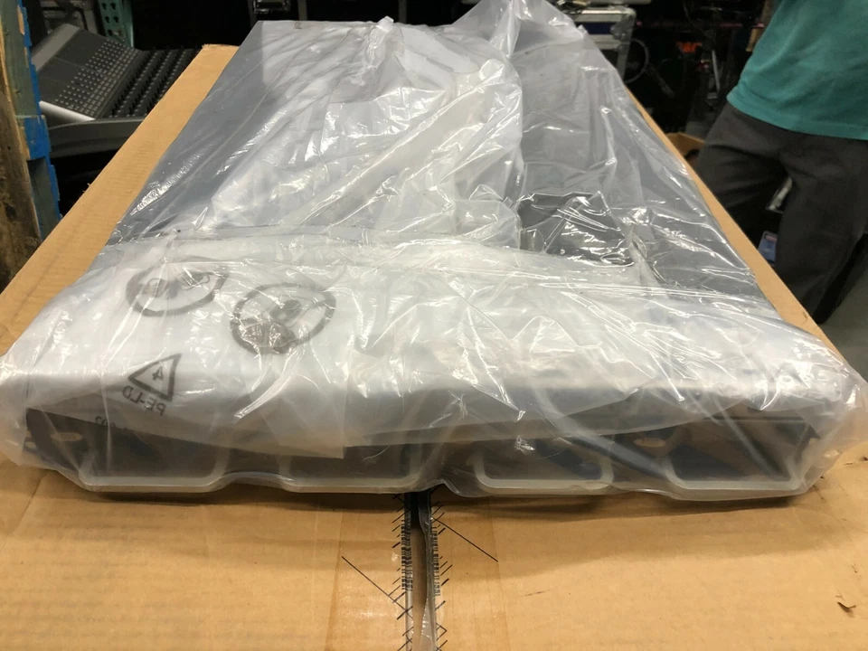 Avid 7020-30088-24 Rev.C Media Production Server 2x1TB 6GB 2x YH-8651B PS *NEW - Image 1 of 4