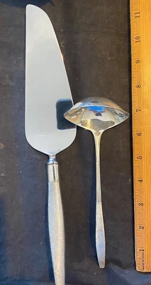 KIRK STERLING PIE 服务器和 GRAVY LADLE 伟大形状 — 第 1/4 张图片