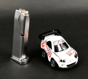 Mini cargador modelo plateado para M92F - Imagen 1 de 4