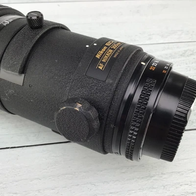 Lente Nikon ED AF 300mm f4 usada justa Foto 1 de 4