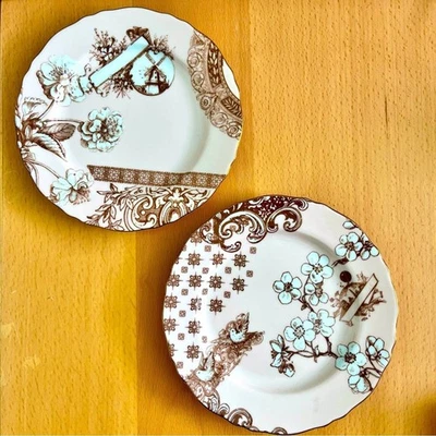 Placas Anthropologie Movimiento Estético Rosa y Marrón Foto 1 de 4